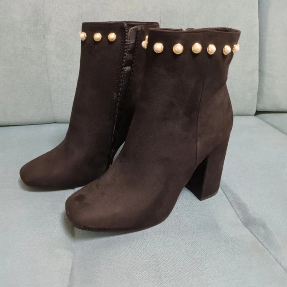 Women's Black Faux Suede Pearl-Trim Ankle Boots